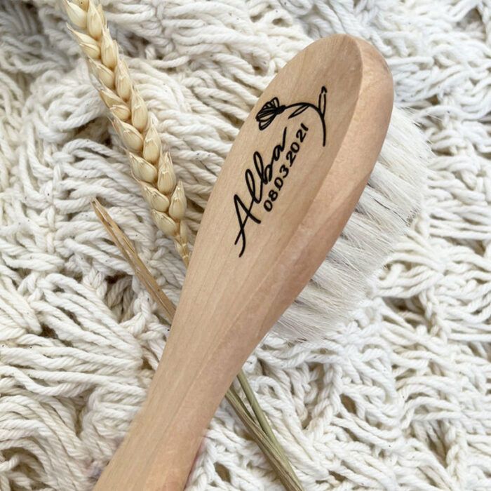 Personalized wooden baby hairbrush - Birth gift idea - Customizable soft bristle brush with first name - Baptism gift